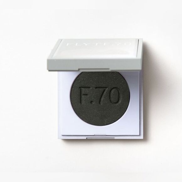 flyte.70 | Makeup | Flyte7down Under Eyeshadow | Poshmark